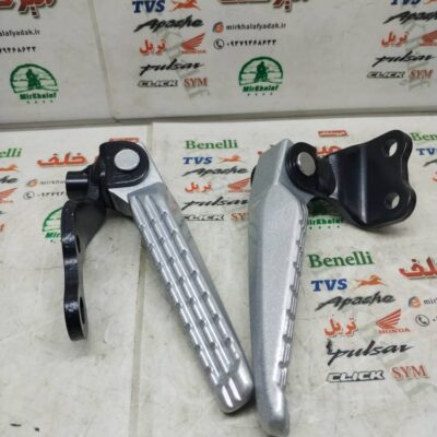 جا پایه عقب همراه براکت موتور یاماها طرح ایروکس nvx بلند نقره ای مدل کوتاه (جفتی)