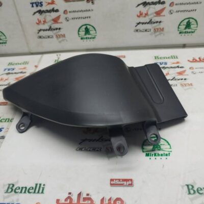 لچکی کنار قاب (کاور فلاپ) درب بغل موتور اونجر 200 220 اصلی مشکی (سمت راست)